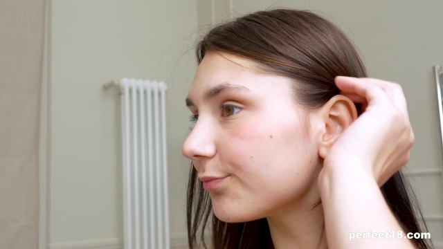 Можно же закрыться в ванной комнате и заниматься изысканным рукоблудием - #1