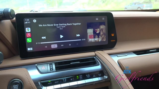 Поездка по Малибу с молоденькой, но очень горячей порно-актрисой - #10